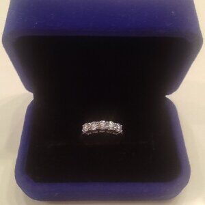 LADY'S 5 DIAMOND RING 1.15ct. 18 CARAT WHITE GOLD